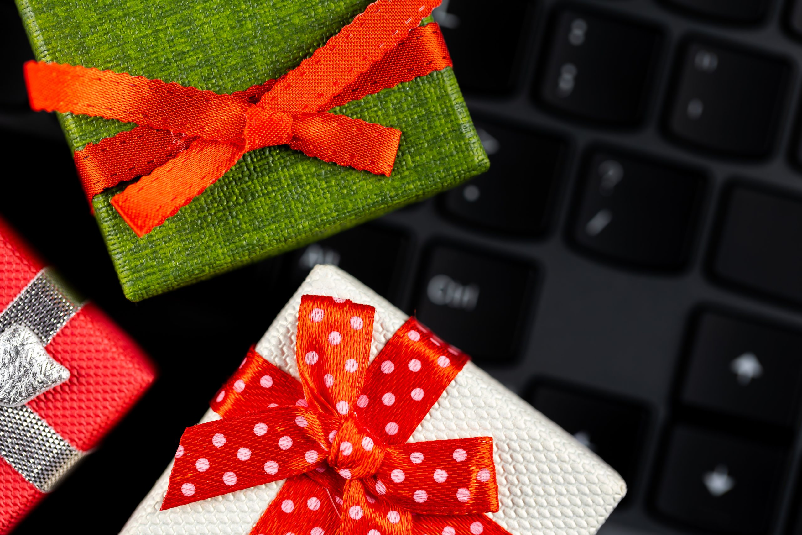 How to boost sales with gift cards: 7 techniques - Magestore Blog